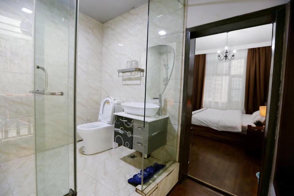 Fenghuang Little Bear Family Guest House Extérieur photo