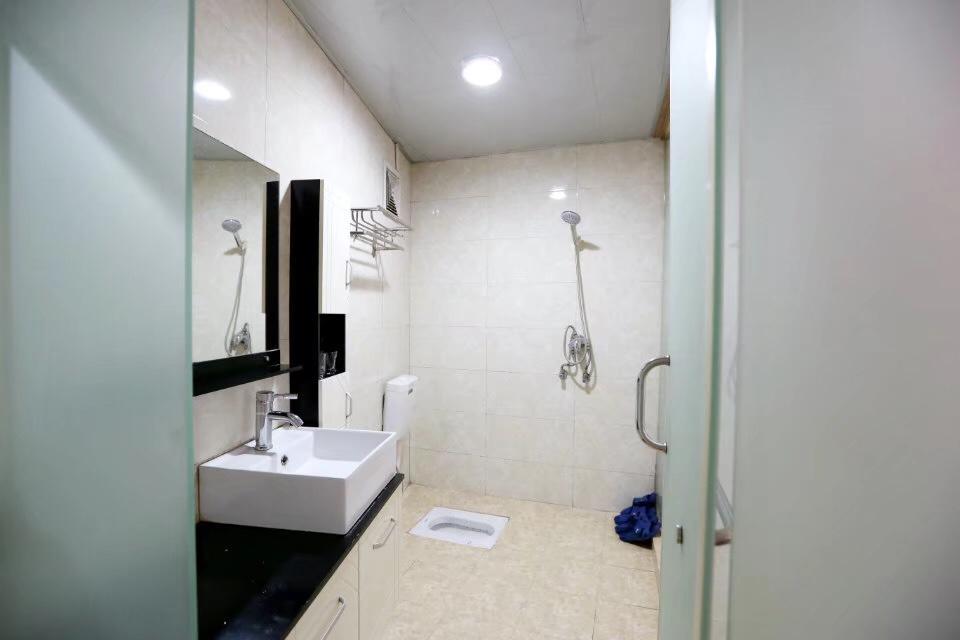 Fenghuang Little Bear Family Guest House Extérieur photo